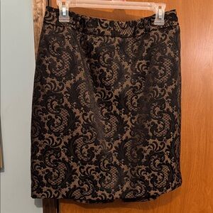 Elegant Black and Metallic Tan Patterned Skirt